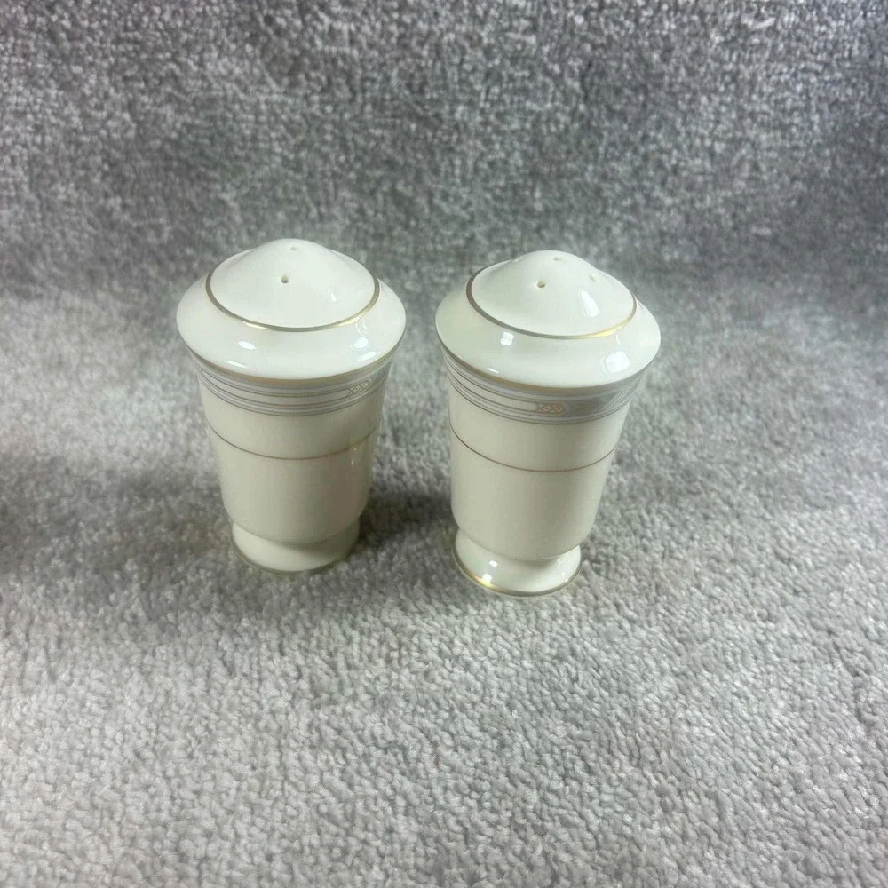 Noritake Salt and Pepper Shakers Set Cream Gold Japan Grandmacore MCM